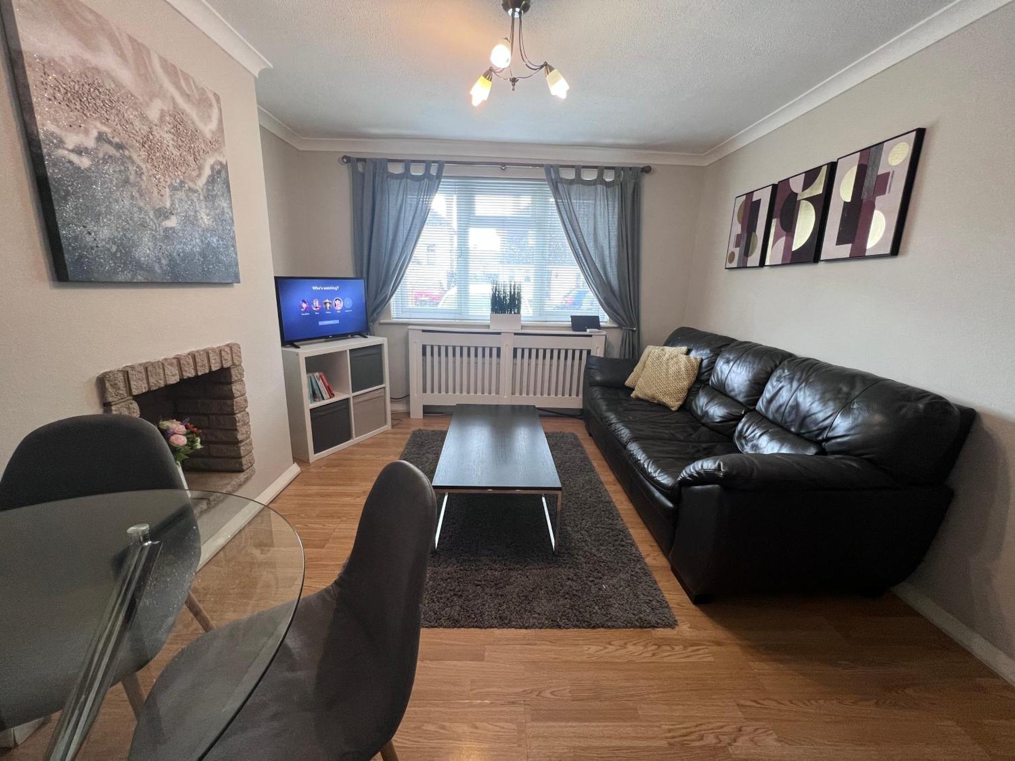 Croydon Apartment With Parking London Exterior photo