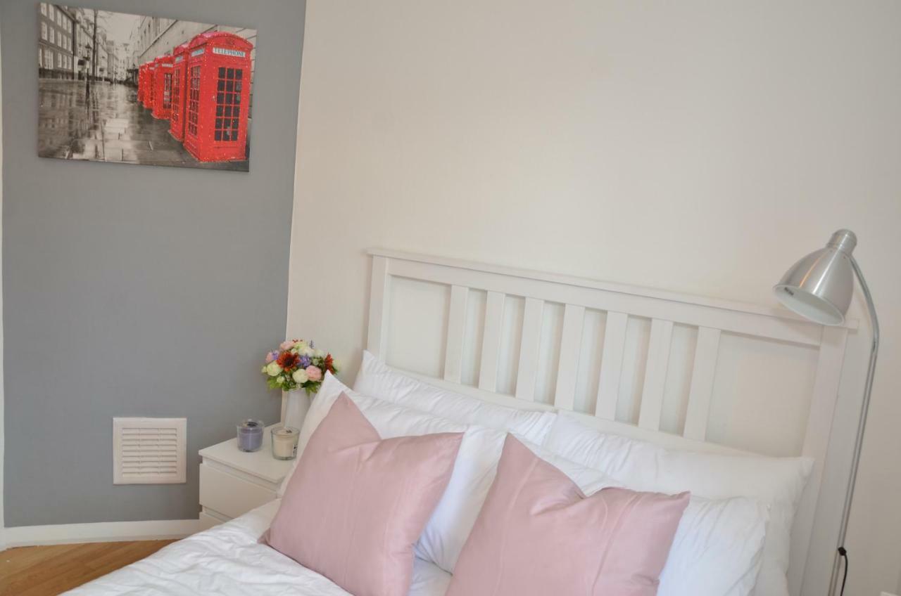 Croydon Apartment With Parking London Exterior photo